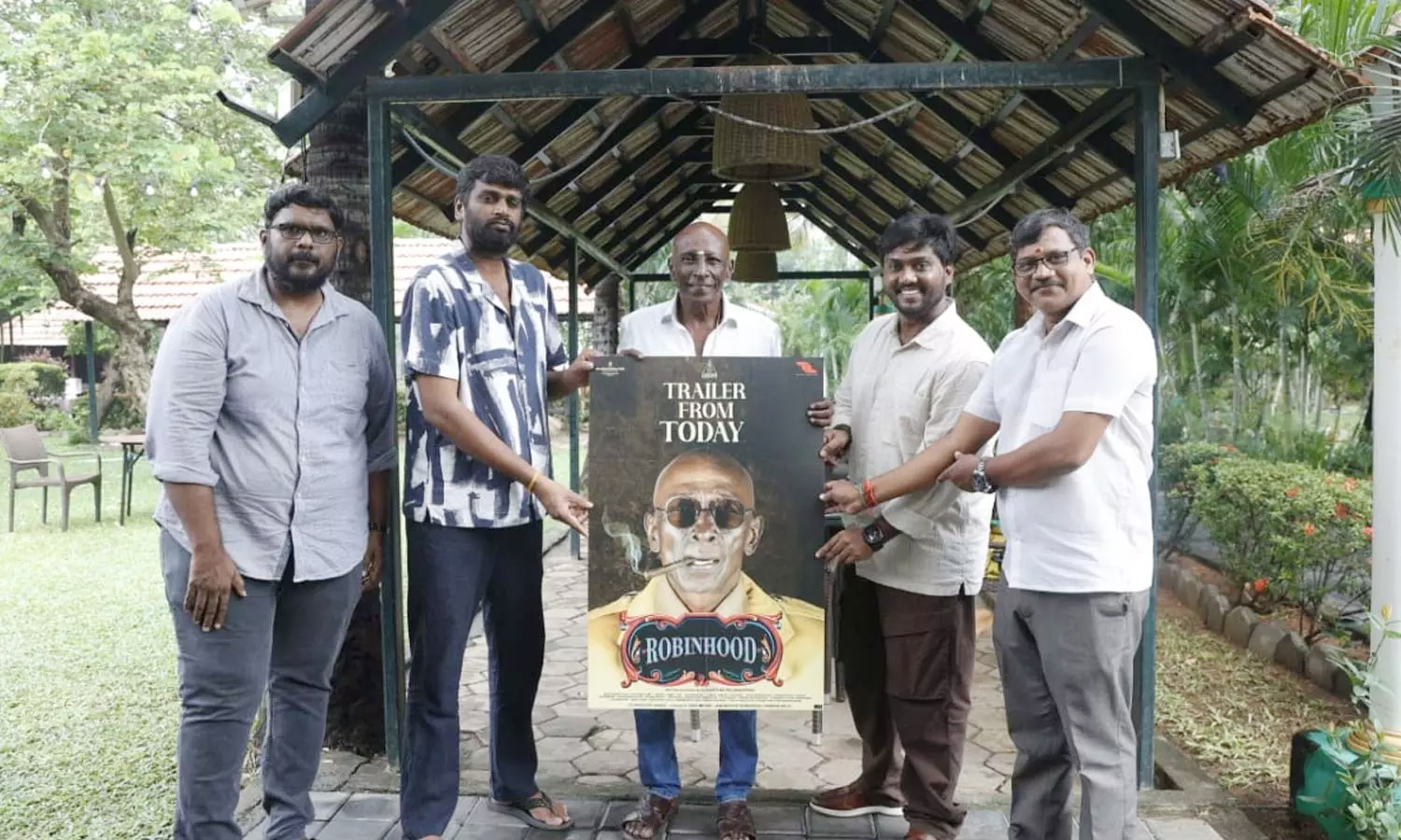 ‘ராபின்ஹுட்’ படத்தின் டிரெய்லரை வெளியிட்ட டைரக்டர் எச்.வினோத்!!