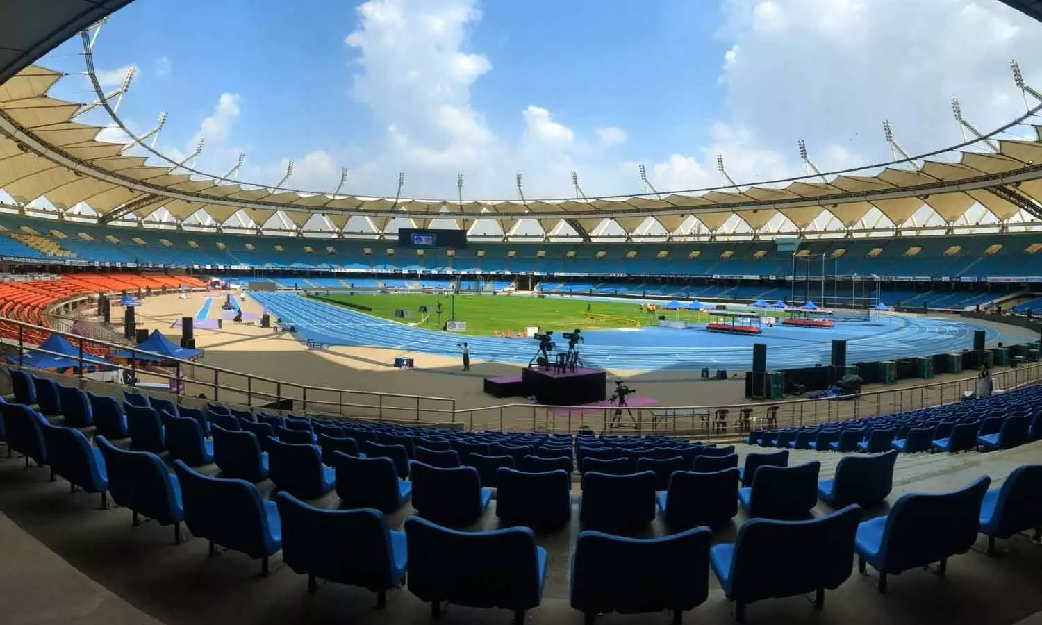 டெல்லி நேரு ஸ்டேடியத்தை இடிக்க முடிவு!! விளையாட்டு நகரத்தை வடிவமைப்பதற்கான திட்டங்கள் தீட்டப்பட்டு வருகிறது!!