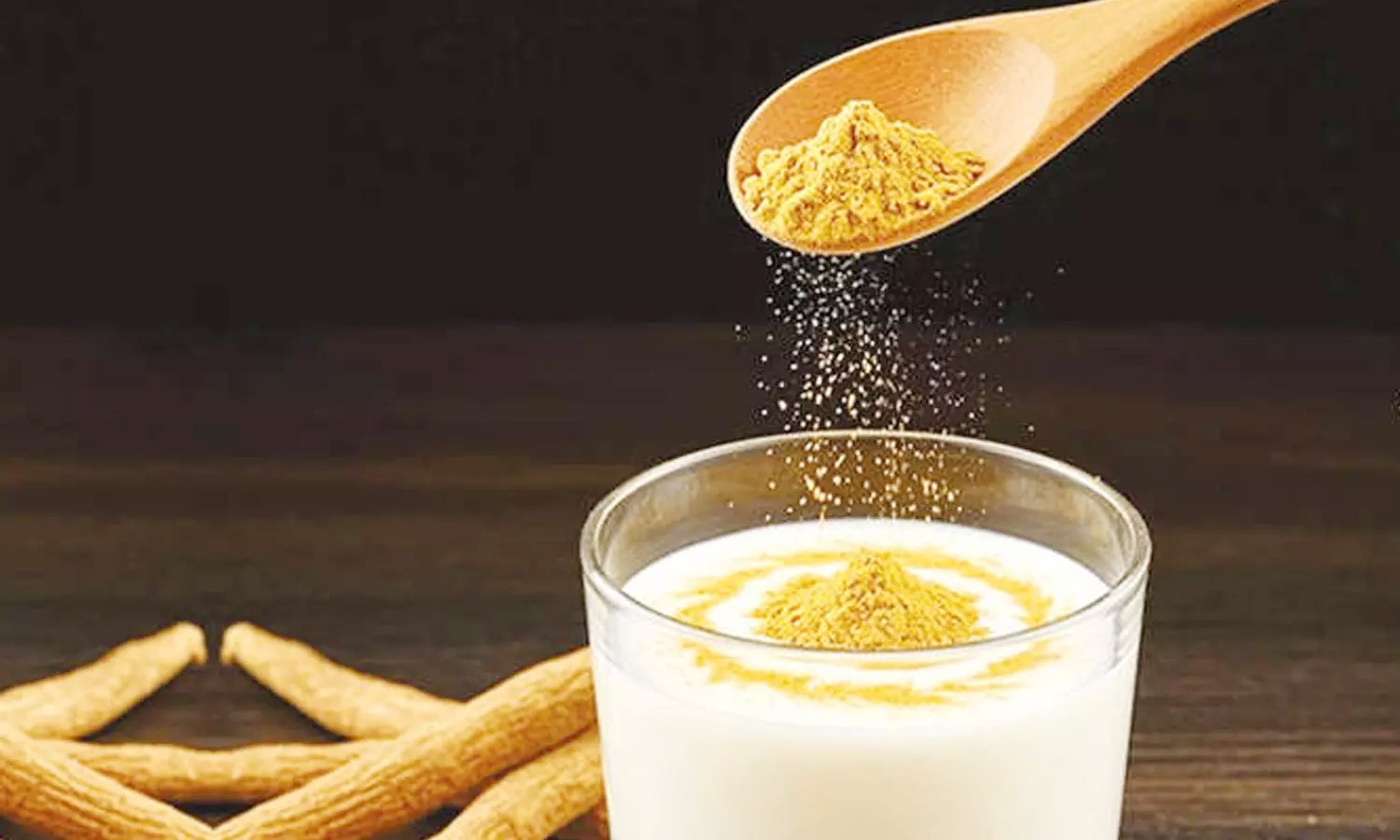 வறட்டு இருமலை விரட்டும் அதிமதுர மிளகுப்பால்!!