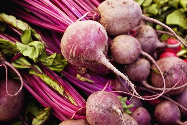 இதய நோய் மற்றும் பக்கவாதம் ஏற்படும் அபாயத்தைக் குறைக்க உதவும் பீட்ரூட் !!