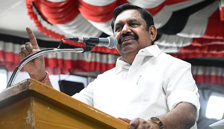 வீட்டுச் சிறை​யில் வைக்​கப்​பட்​டுள்ள இடைநிலை ஆசிரியர் சங்க நிர்​வாகி​களை உடனடி​யாக விடு​தலை செய்ய வேண்​டும் – பழனிசாமி வலியுறுத்தல்!!