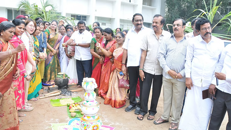 கூட்டணி கட்சிகளுடன் எந்த பேச்சுவார்த்தையும் நடத்தவில்லை; எல்லோருக்கும் கருத்துரிமை இருக்கிறது -செல்வப்பெருந்தகை!!