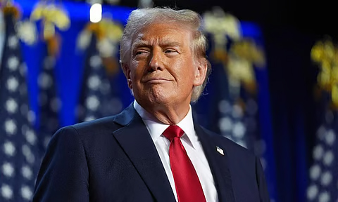 ரஷ்​யா​விடம் இருந்து இந்​தியா கச்சா எண்​ணெய் வாங்​கு​வ​தால் நான் மகிழ்ச்​சி​யாக இல்லை என்​பது பிரதமர் நரேந்​திர மோடிக்கு தெரி​யும் – அமெரிக்க அதிபர் ட்ரம்ப் கருத்து!!