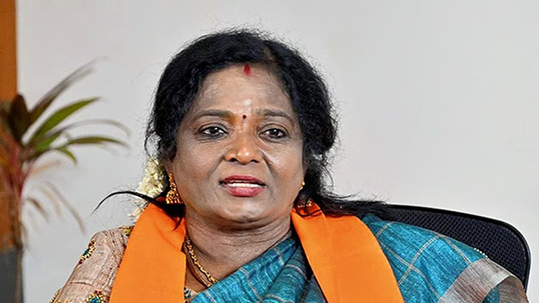 இந்தியை திணித்த காங்கிரசுடன் தான் திமுக கூட் டணி வைத்துள்ளது; திமுகவின் பழைய காலத்து இந்தி எதிர்ப்பு நாடகம் மக்களிடம் இனி எடுபடாது – தமிழிசை சவுந்தரராஜன் தாக்கு!!