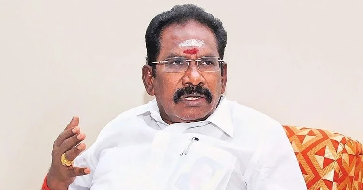 அரசு ஊழியர்கள் கருத்துச் சொல்லக்கூடாது எனக் கூறுவதன் மூலம் கருத்துச் சுதந்திரத்தைப் பறிக்கும் சர்வாதிகாரியாக முதல்வர் விஜய் மாறிவிட்டார் – செல்லூர் ராஜூ விமர்சனம்!!